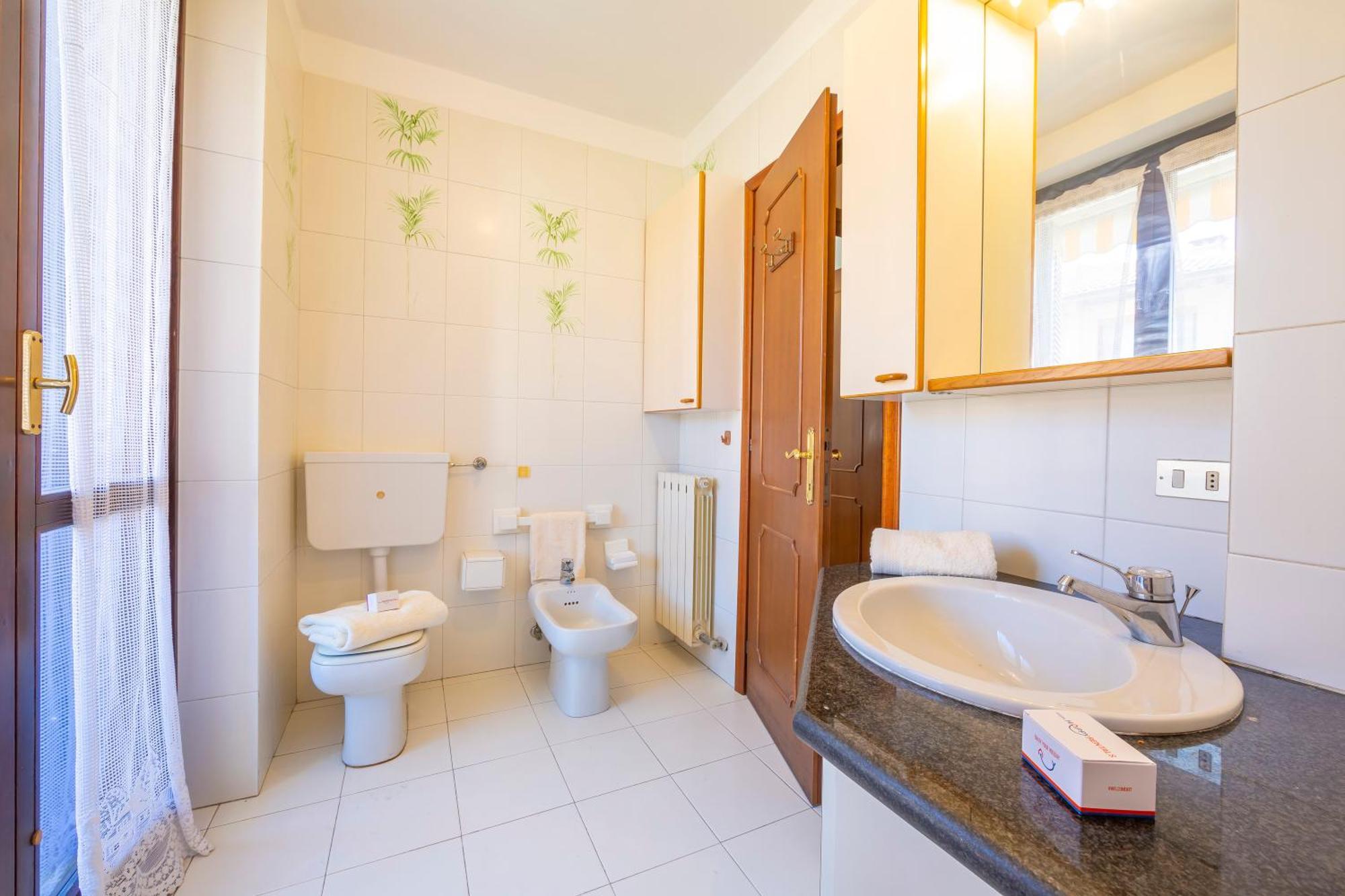 Appartamento Gaya Stresa Center - Happy Rentals ภายนอก รูปภาพ